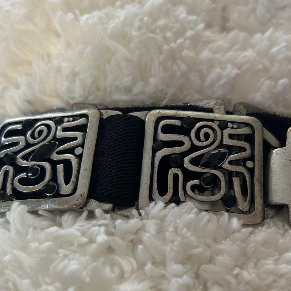 Black and Silver Bracelet - Picture 2 of 4